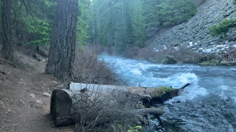 Ragin' Roarin' Wild Metolius River – Central Oregon – 4K