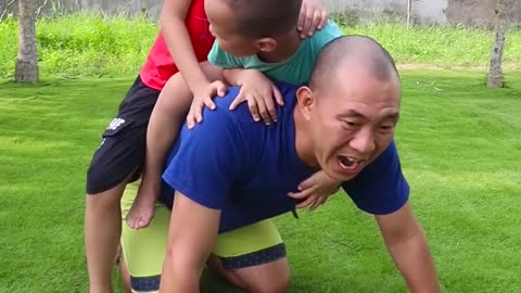 BiBoBen #Shorts | Happiness is simply playing with dad 😍 | Hạnh phúc đơn giản là được chơi cùng bố 😍