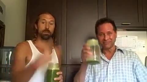 LOU CORONA Daily Juicing Recipe LEMON GINGER BLAST TOURING WEST COAST! vid#42 - May 17th 2010