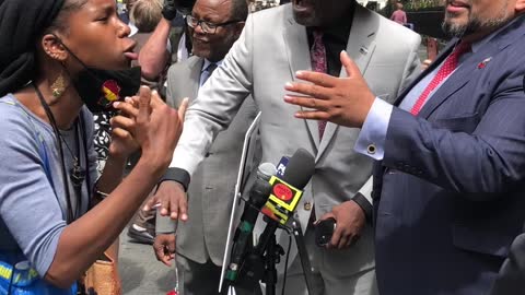 Angry BLM Mob Attacks Black Conservatives In NYC Speaking Out Against Racist Vaccine Passports