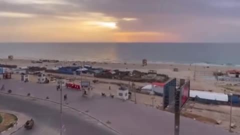 Gaza beach - before and after... and accidental reveal