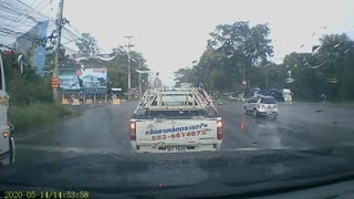 Truck Manages a Tricky, Slippery Stop