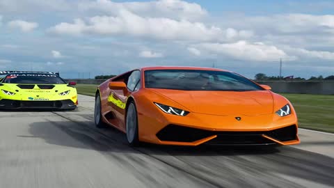 Lamborghini Track - Lamborghini Track Day and Randy Pobst Drives Three Huracáns #Auto_HDFr