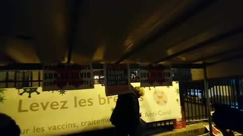 Rassemblement à la 🕯 - Levée des brevets sur les 💉 et traitements anti C...D - En préparation