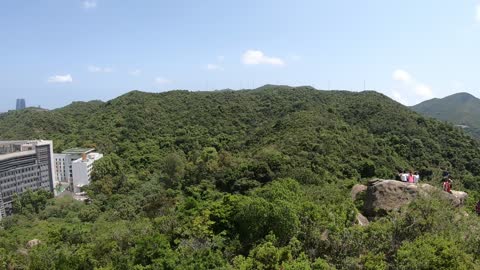 Hung Heung Loo Fung - 紅香爐峰