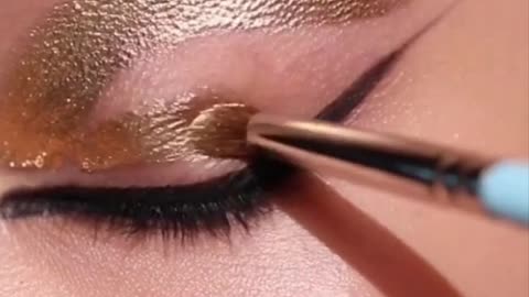 Makeup Yeux Doré 💥💫❤️‍🔥 #goldmakeup #gold #eyeshadow #eyemakeup