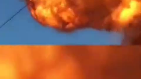 Russian Missiles destroy houses in Ukraine with Giant Fireballs