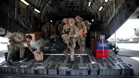 UK Military Begins Evacuations of British Nationals in Kabul as Tal Approaches City