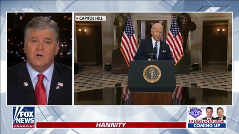 Hannity rips White House, Dems for 'clown show'