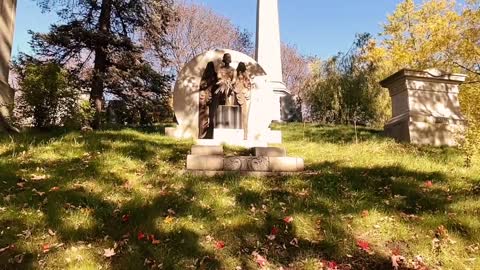 CANADA LARGEST_HISTORIC CEMETERY