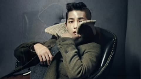 "Nice Guy" Song Joong Ki poses for Customellow