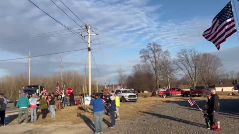 10000 trucks for the USA Freedom Convoy Enter Indianapolis today