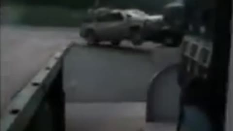 Noisy Car Pulled By Trailer (sound on) #fail, #carfail, #towingfail, #noisy, #broken,