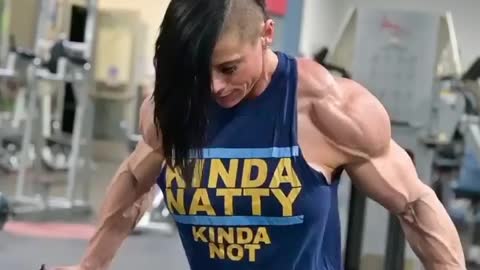 She's leooking like a Boy 🤯 Female bodybuilder 😘😍