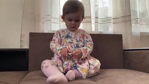 Cute_Baby_Makes_Funny_Sounds!