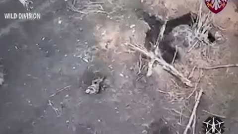 Ukrainian FPV drone hits attack a Russian soldier that's pretending to not be alive