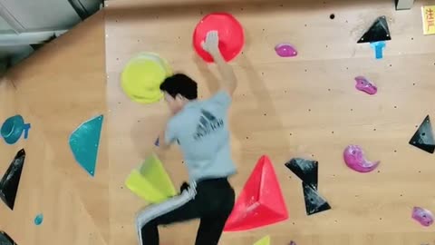 Rock climbing speed, it seems that there is no difficulty