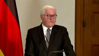 'Stop the craziness of this war' -German president