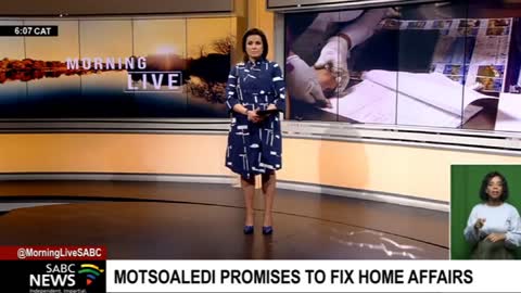 Motsoaledi promises to fix Home Affairs department