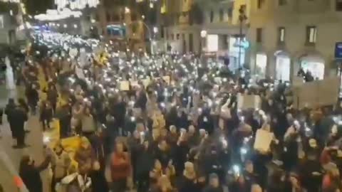 Barcelona protesting against the health pass in huge numbers