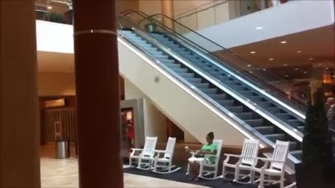 Escalator slide fail