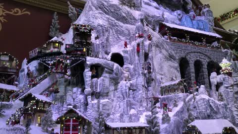 South Coast Plaza Train Christmas Display