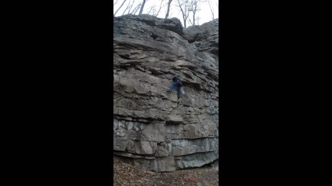 Climbing at Ohiopyle School House Crag