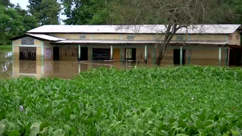 Floods submerge houses in India