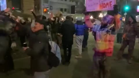 Energy is high in Ottawa, Truckers and Freedom Convoy demonstrators are chanting " Liberte..Liberte.."