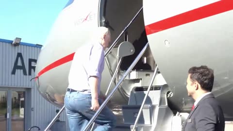 BREAKING: WikiLeaks Founder Julian Assange boards a plane after being released from prison