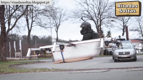 Teens create flying bath to go buy a sandwich