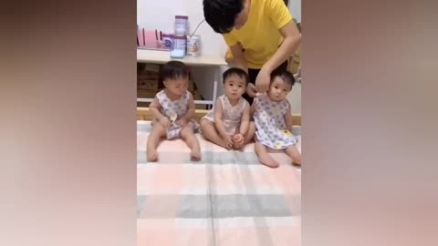 this man take care of 3 cutee babys 😍😌🥰 so sweet 🤗