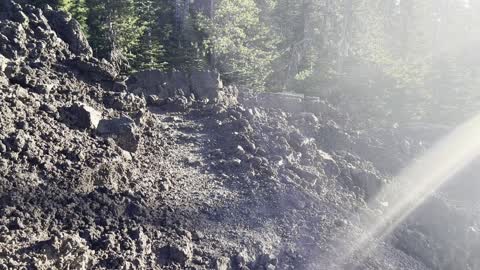 A Truly Legendary Volcanic Wilderness Zone – Belknap Craters – Pacific Crest Trail – 4K