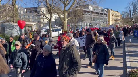 Musiker stehen auf in Baden Baden am 27.02.2022