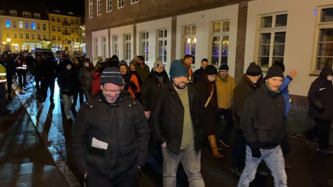 Greifswald: Der Demonstrationszug startet 24.01.2022