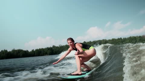 Surfing maneuvers for beginners