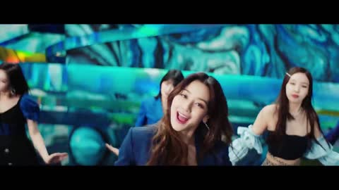 TWICE 「Kura Kura」 Music Video