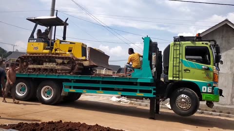 The process of raising heavy equipment