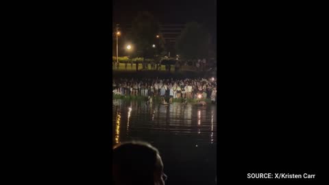 Pastor Speaks Out after Baptizing Crowd of College Students in Lake