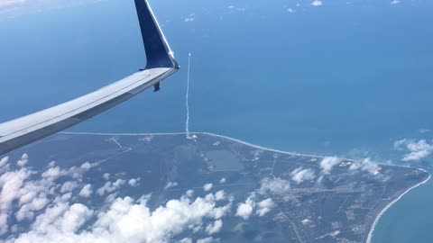 Plane Passenger Records Rocket Launch From a Different Perspective