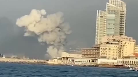 Monstrous explosion in Beirut !!