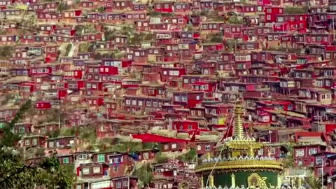 Larung Gar, Sichuan, China.