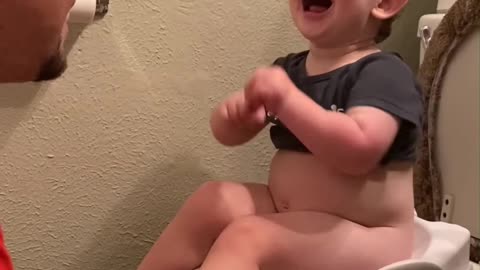 I don't poop i peed - Amazing Baby - #1