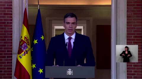 Pedro Sanchez stays on as Spain's prime minister