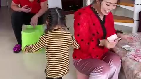 Little funniest chines girl