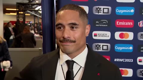 Aaron Smith crying after losing World Cup final against South Africa