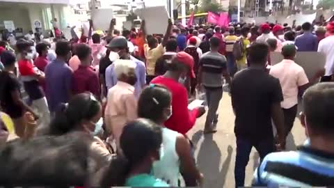 Sri Lankans protest against food, fuel shortages