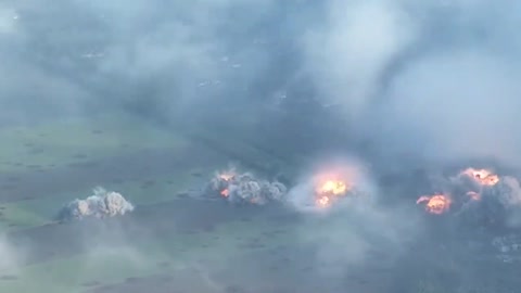 TOS-1A Heavy flamethrower destroying Ukrainian positions