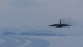 C-17 Globemaster landing CFS Alert, Nunavut.