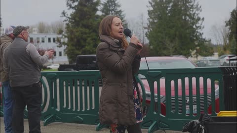 Nina Rohde singing the National Anthum